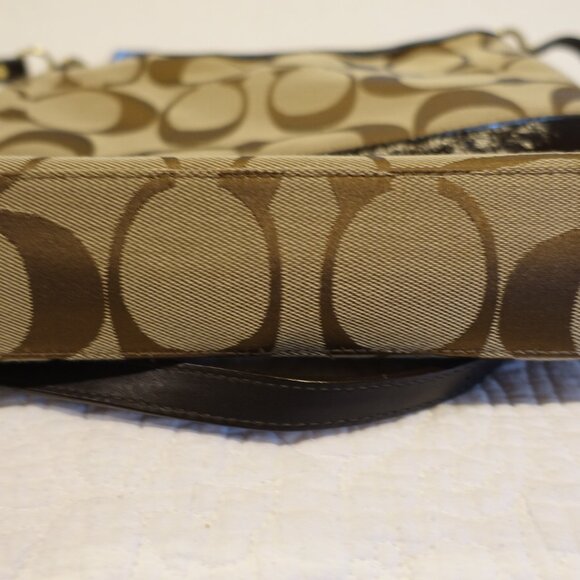 COACH HANDBAG - Picture 10 of 10